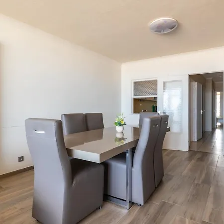 Appartement Seaview 6p - Type Bruxelles - 1 Bedroom - Family Bedroom - Direct Aan Het Gelegen, Frontaal Zeezicht